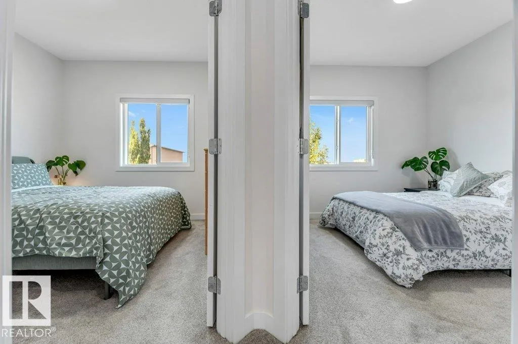 1522 17 AV NW