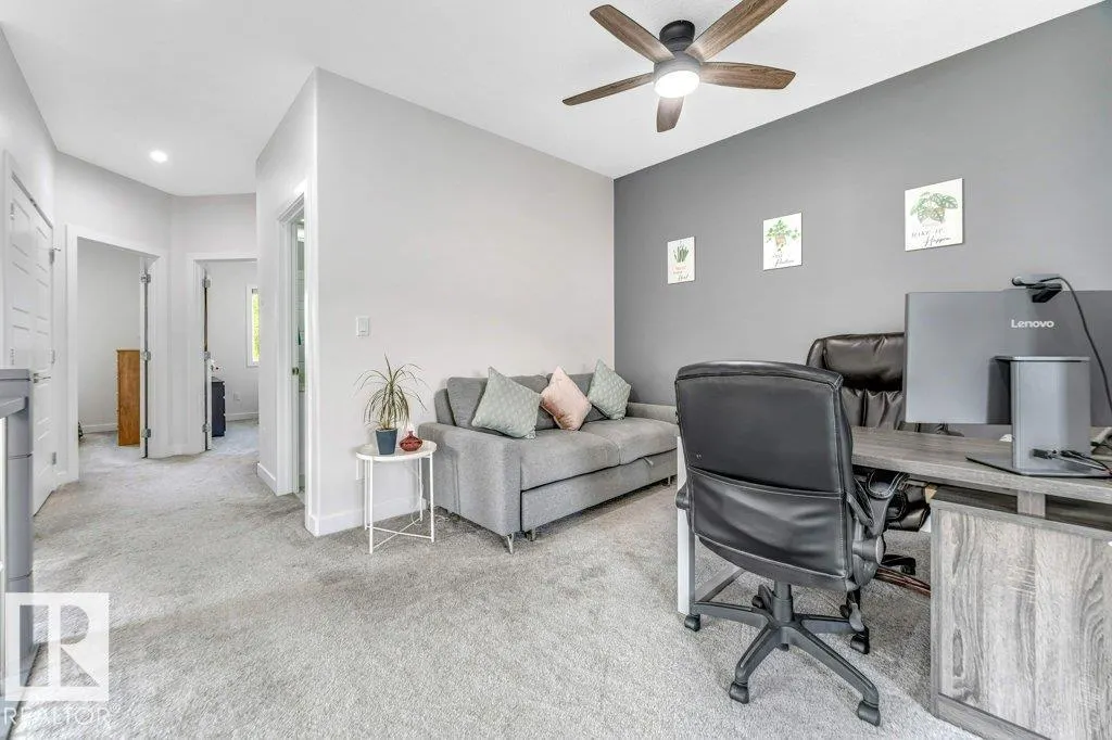 1522 17 AV NW
