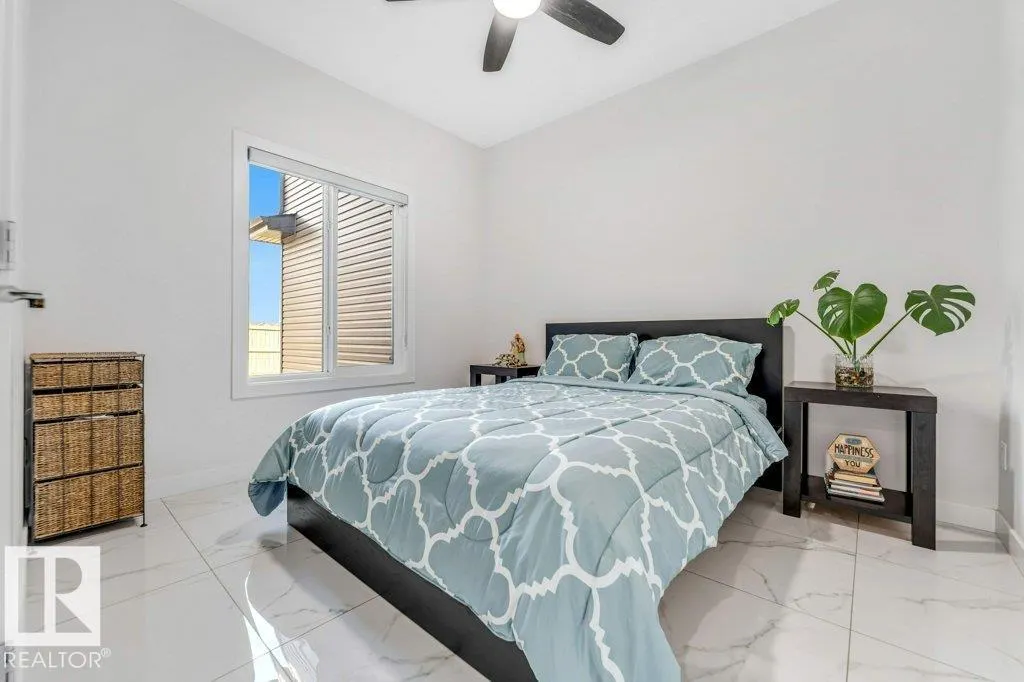 1522 17 AV NW