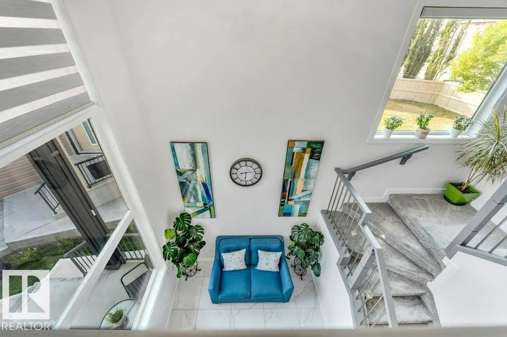 1522 17 AV NW