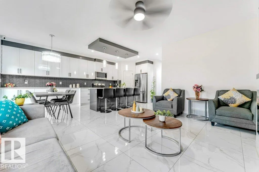 1522 17 AV NW