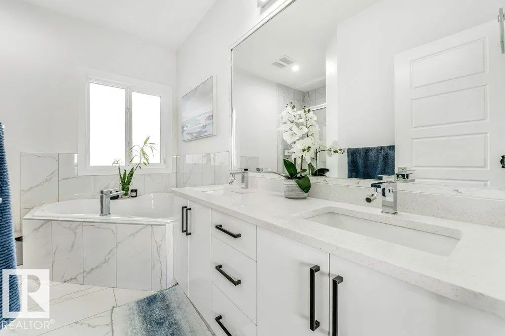 1522 17 AV NW