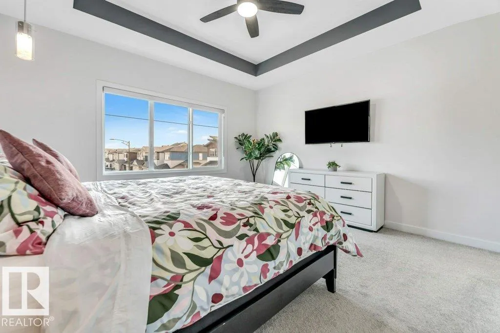 1522 17 AV NW