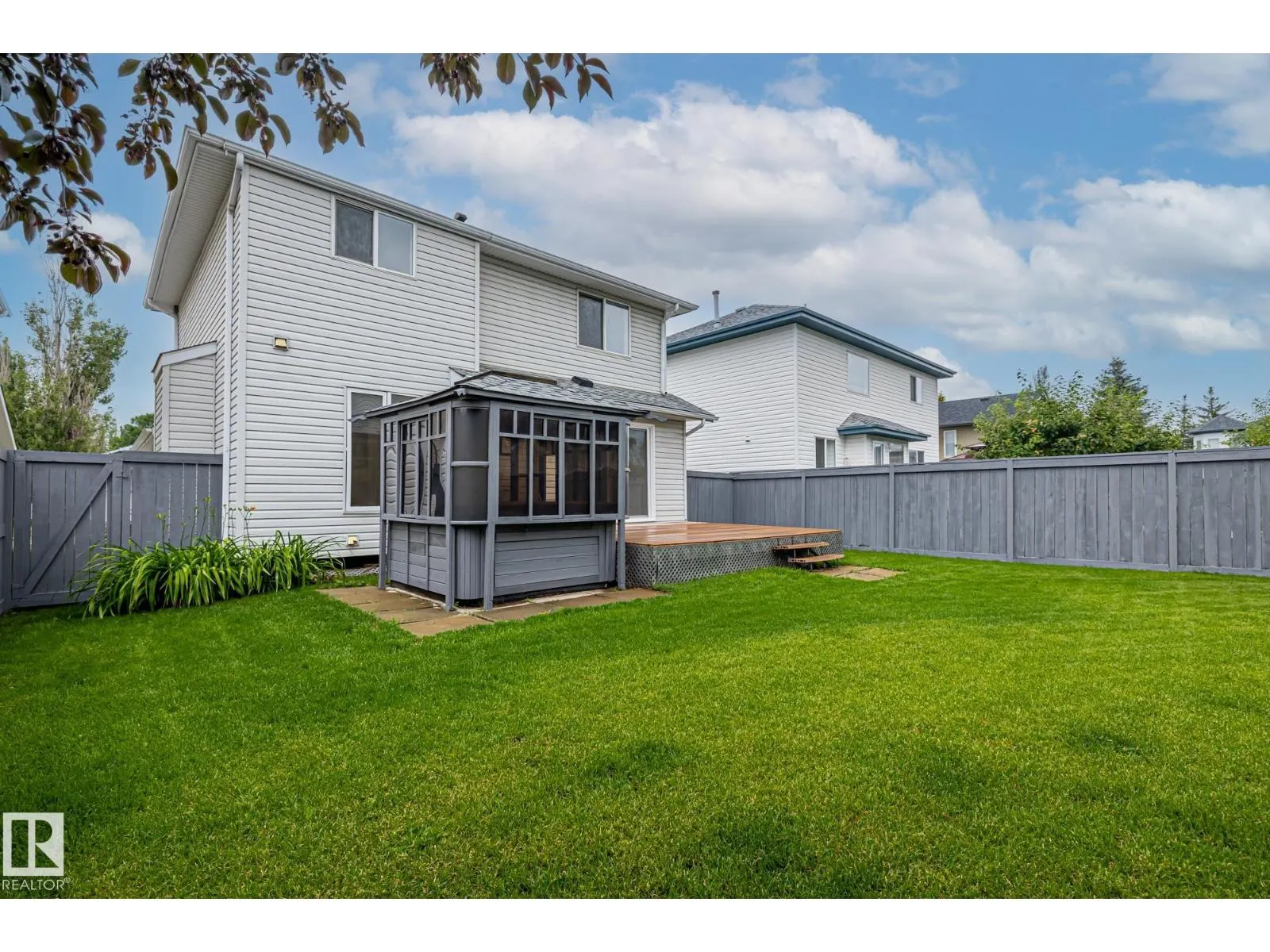 209 Bancroft CL NW