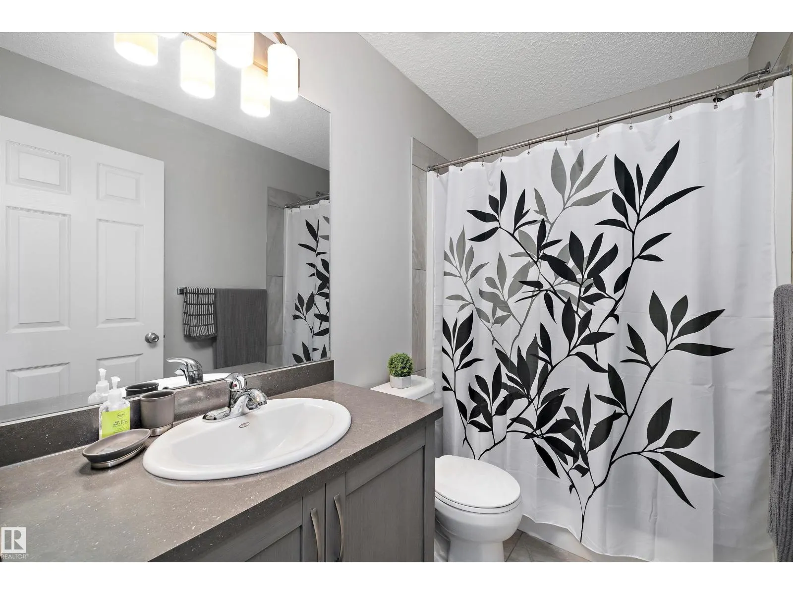 1292 CHAPPELLE BV SW