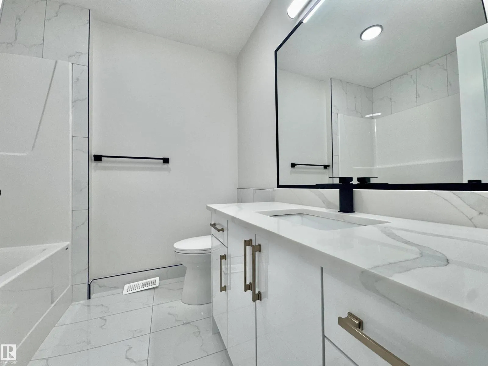 133 PIERWYCK LO