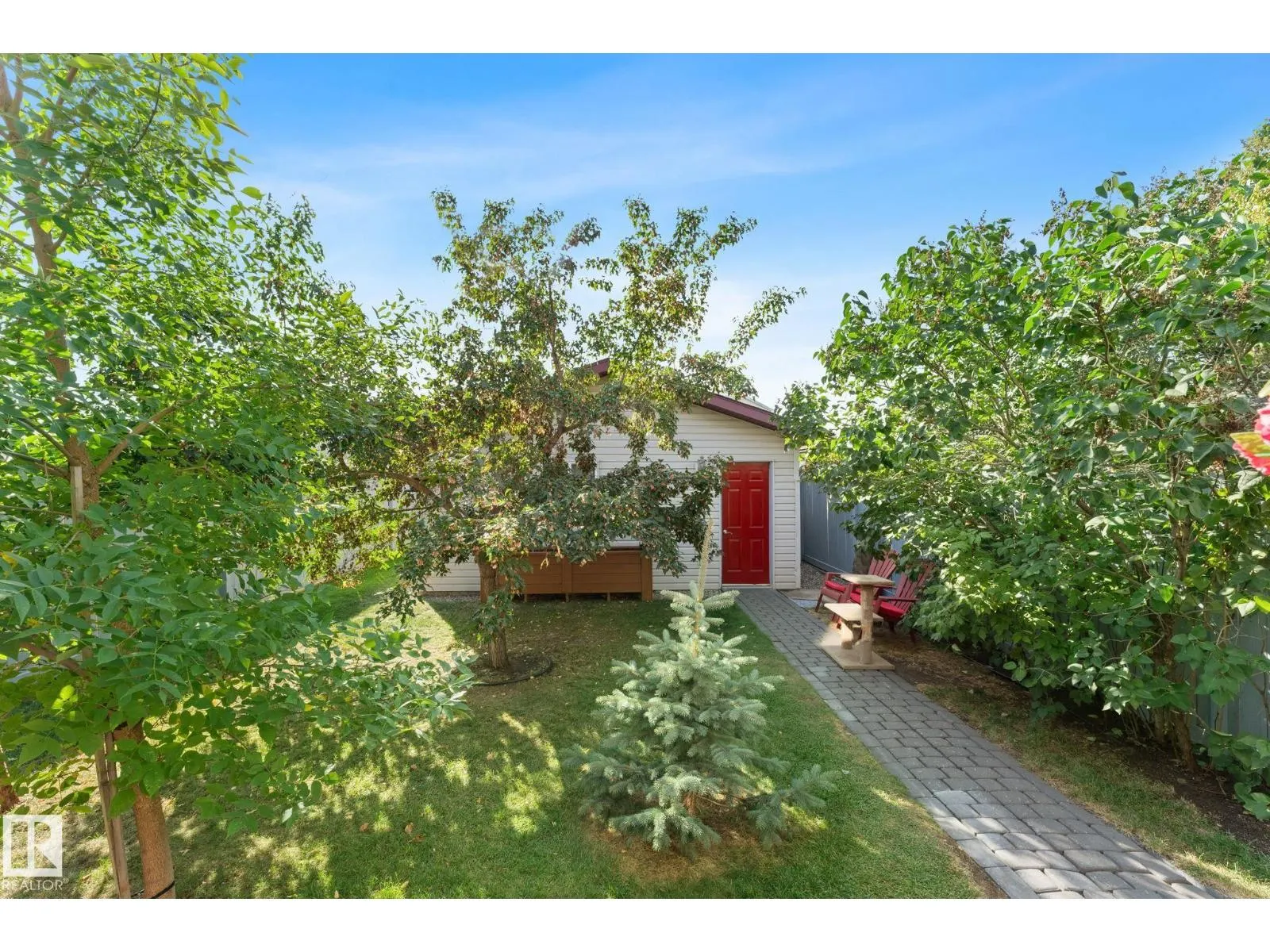 17348 90 ST NW NW