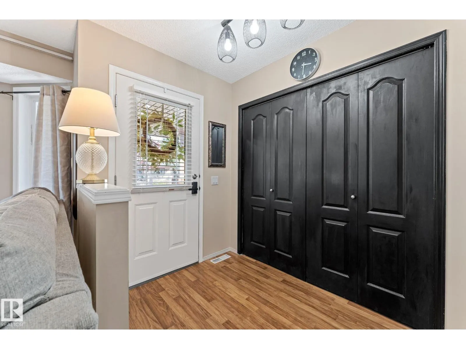 17348 90 ST NW NW