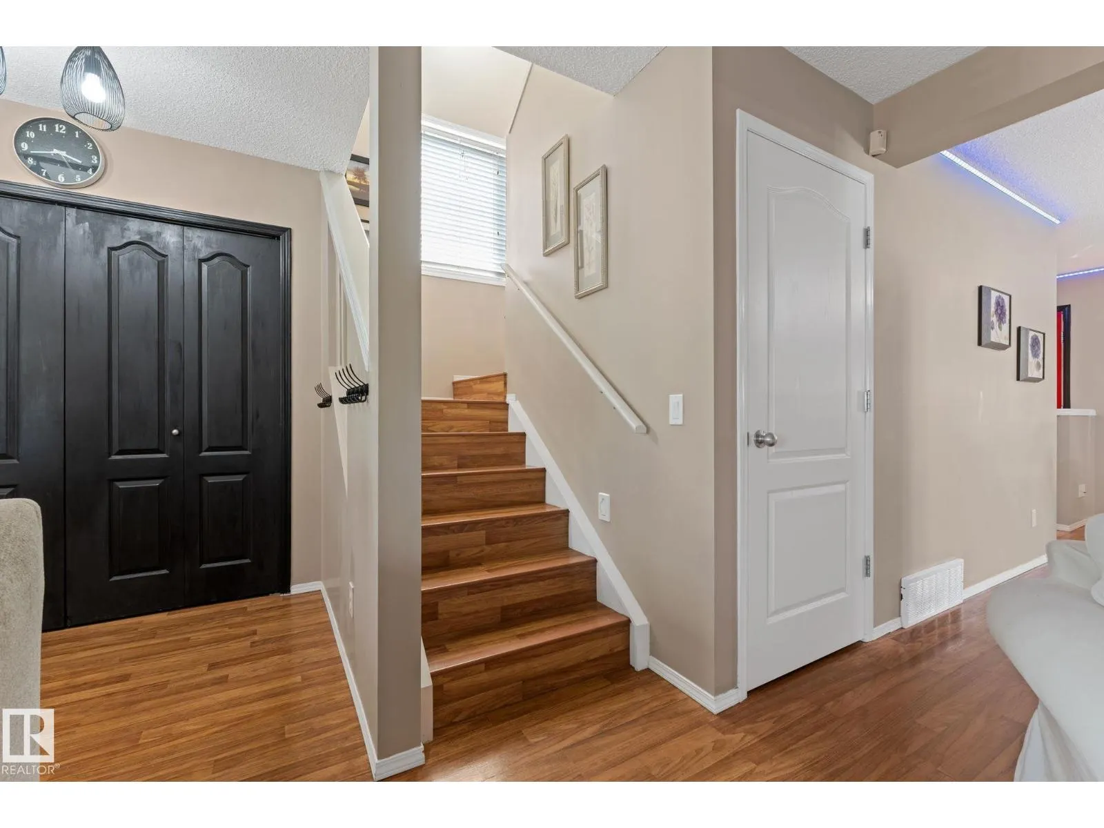 17348 90 ST NW NW