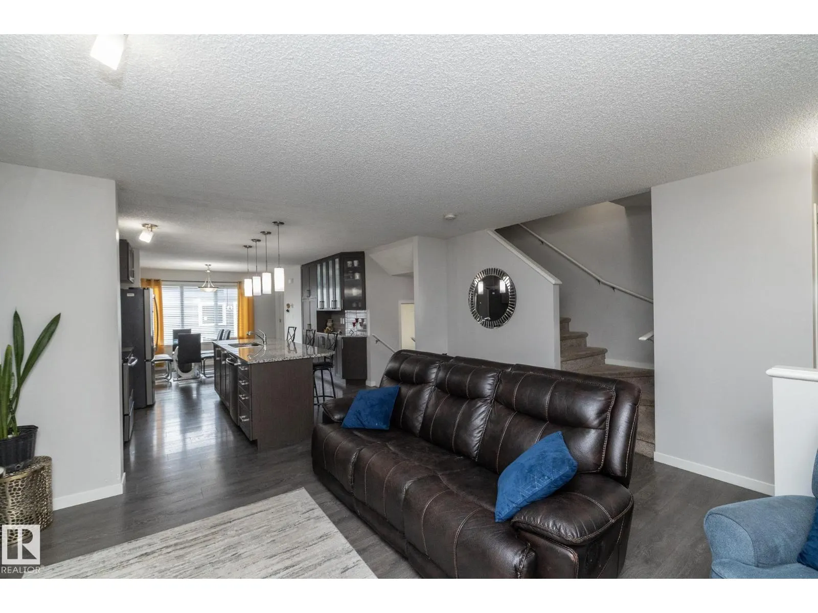 7712 Eifert CR NW