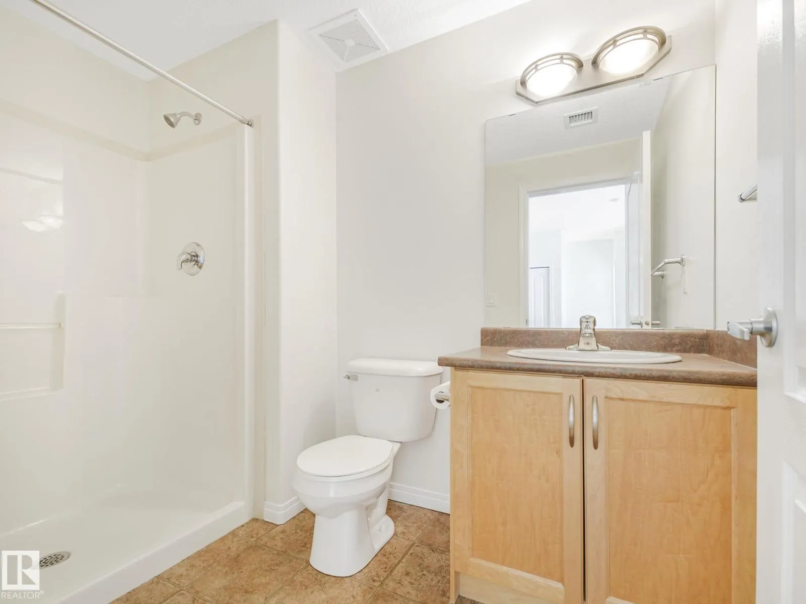 #210 105 WEST HAVEN DR
