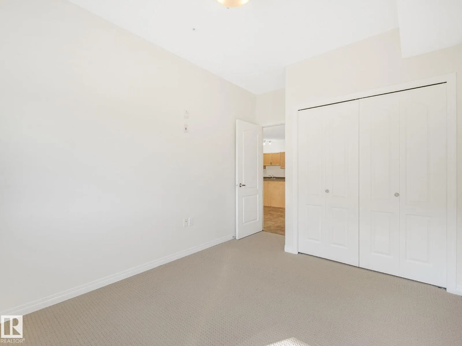 #210 105 WEST HAVEN DR