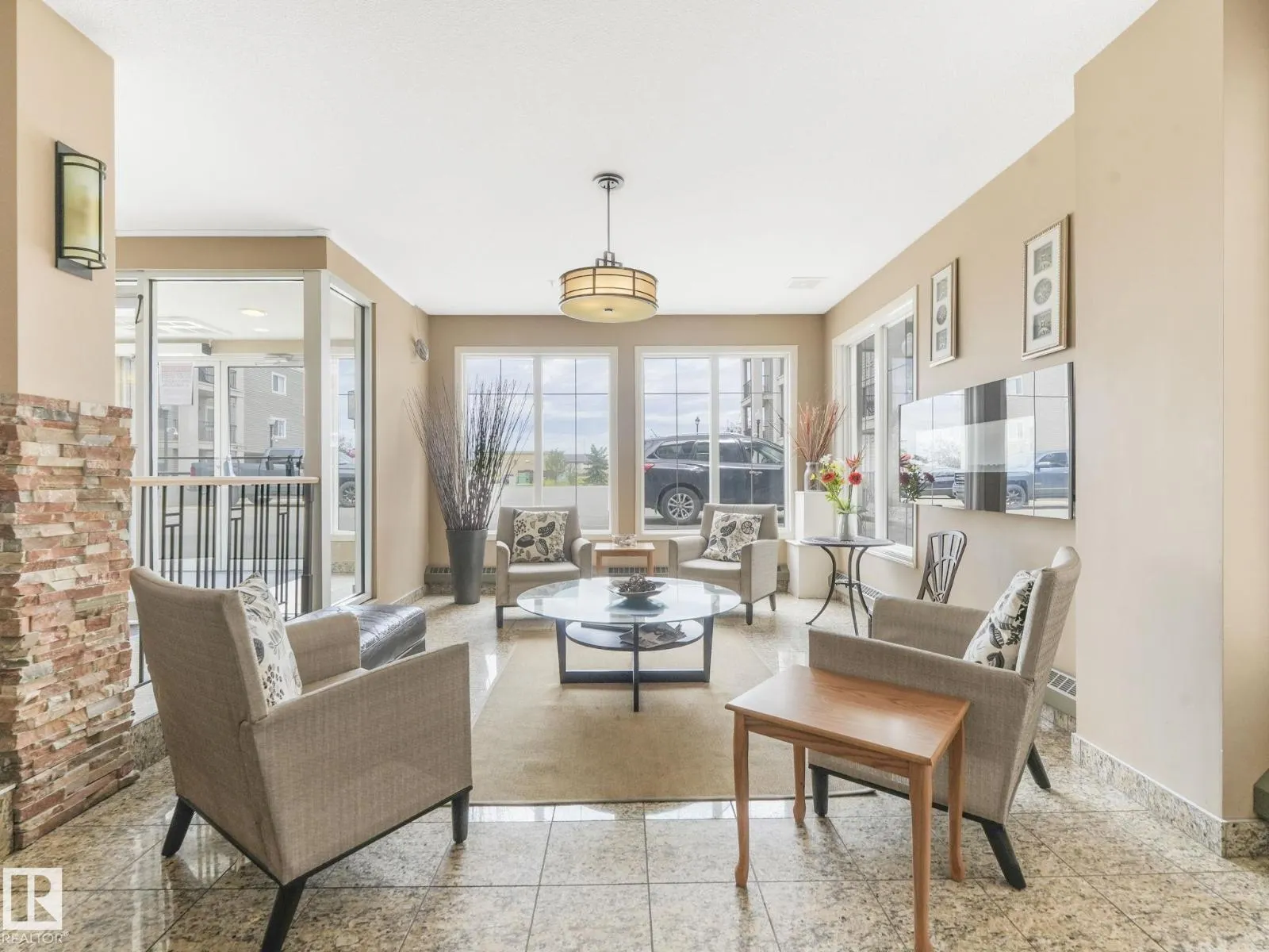 #210 105 WEST HAVEN DR
