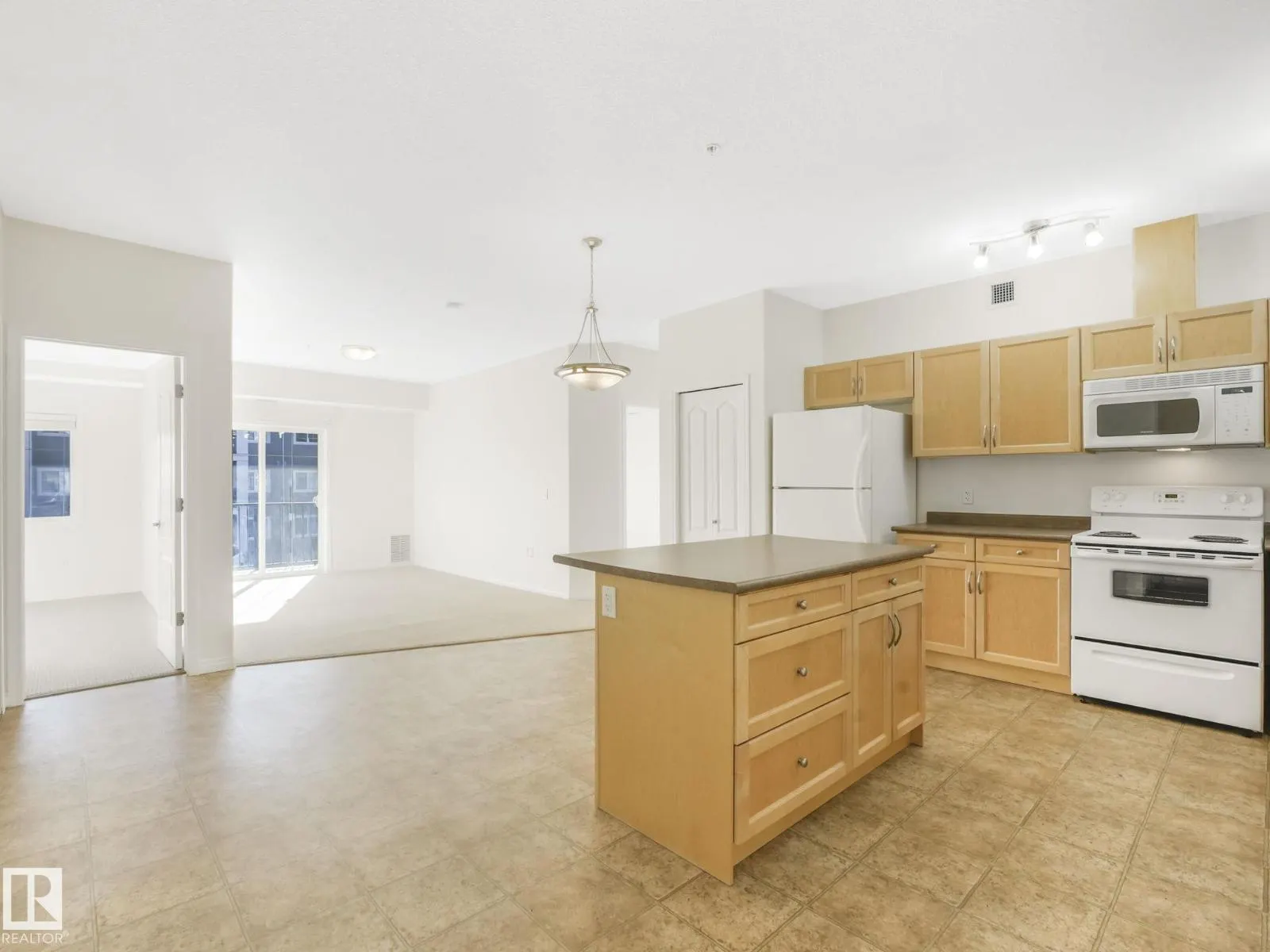 #210 105 WEST HAVEN DR