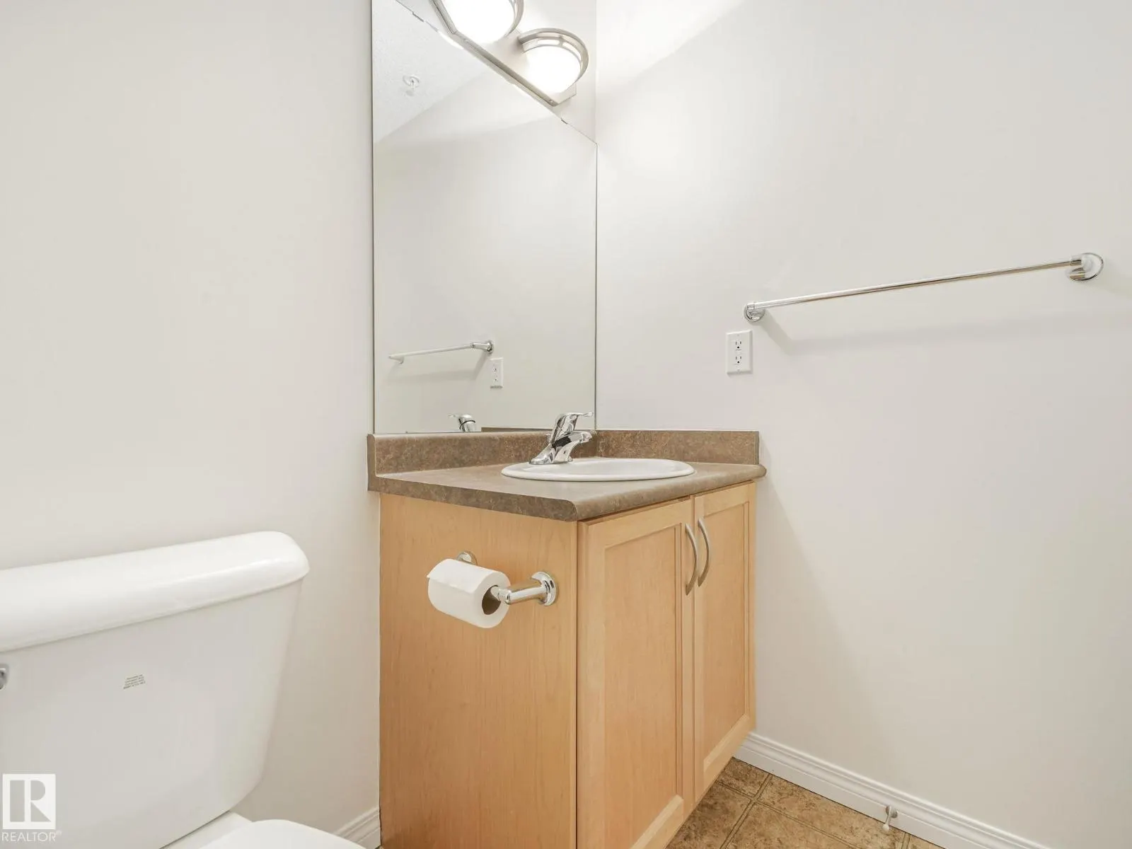 #210 105 WEST HAVEN DR