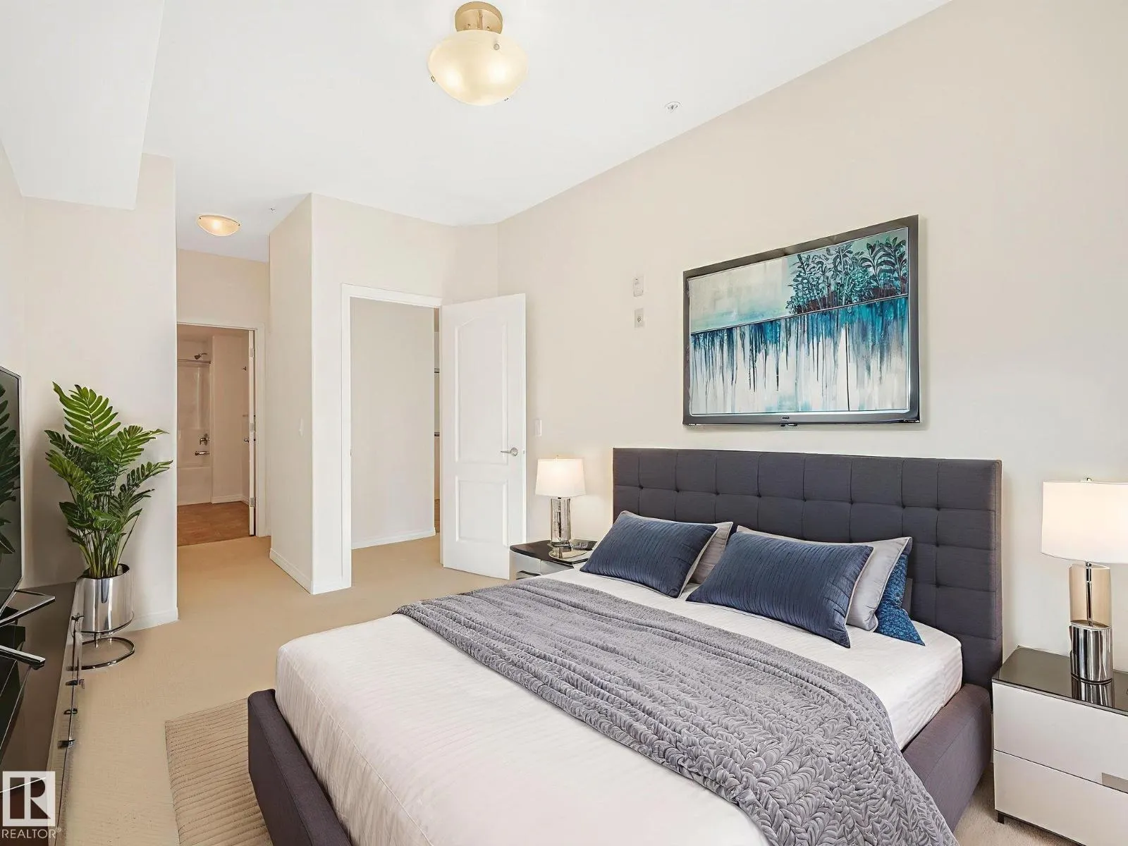 #210 105 WEST HAVEN DR