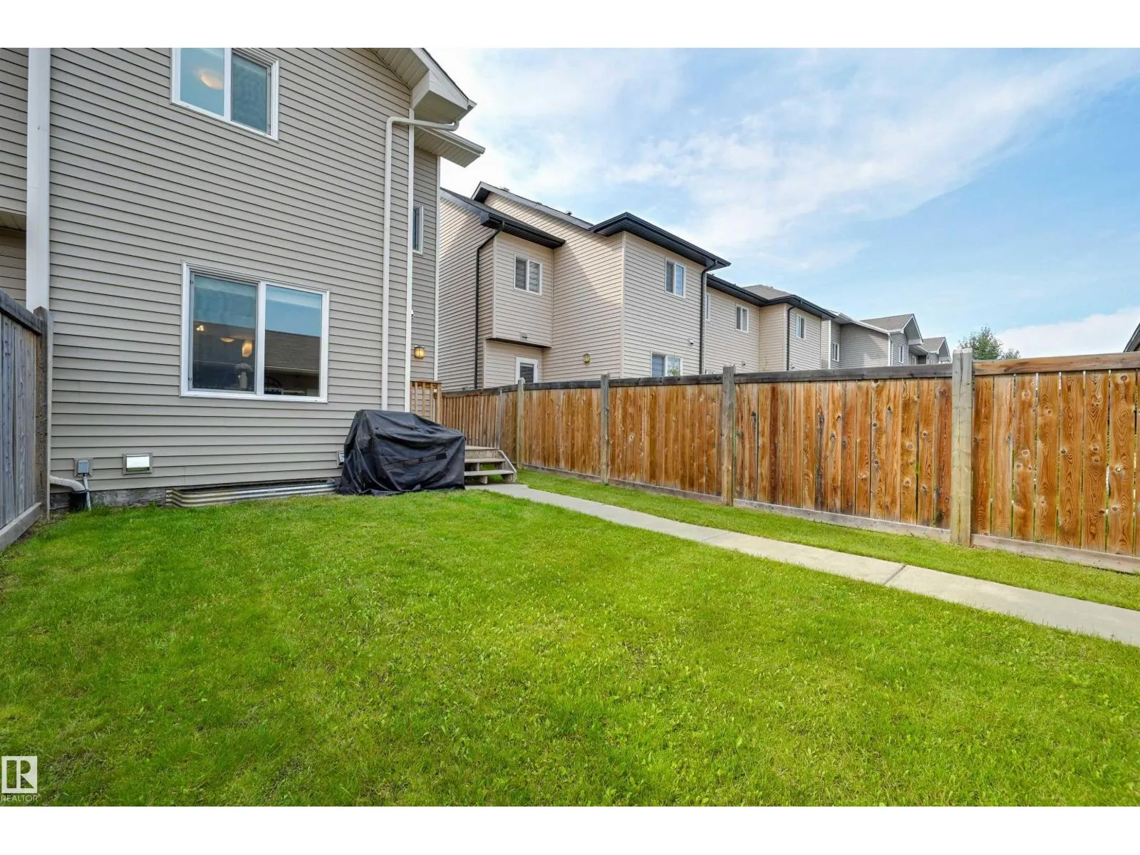 7343 EDGEMONT WY NW