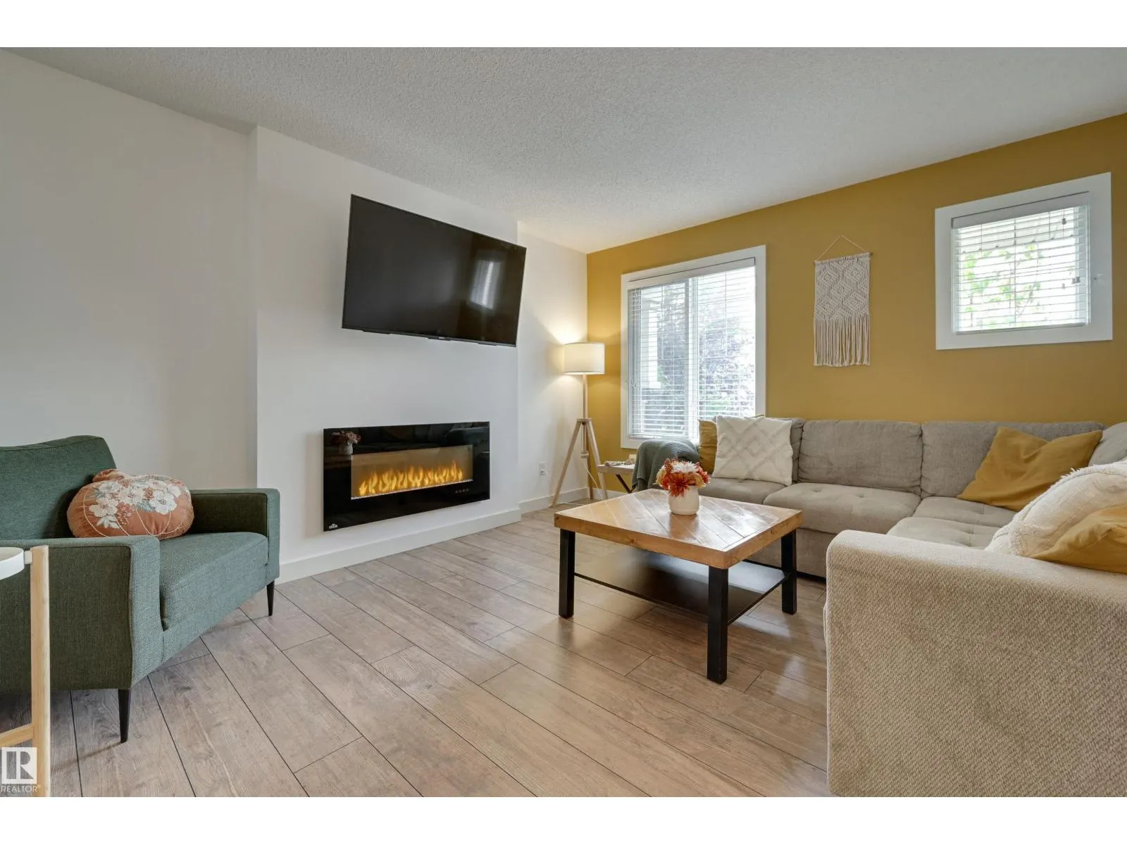 7343 EDGEMONT WY NW