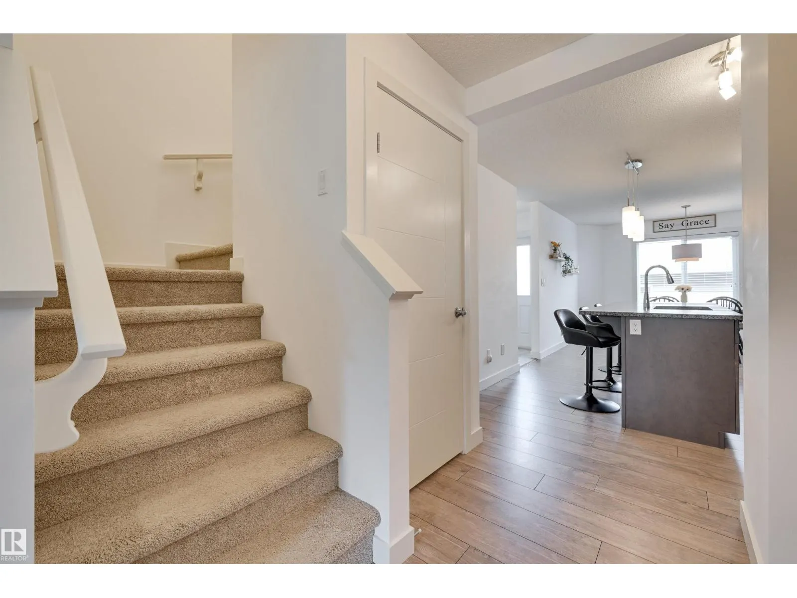 7343 EDGEMONT WY NW