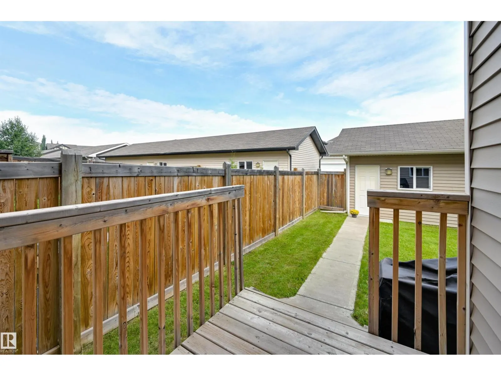 7343 EDGEMONT WY NW