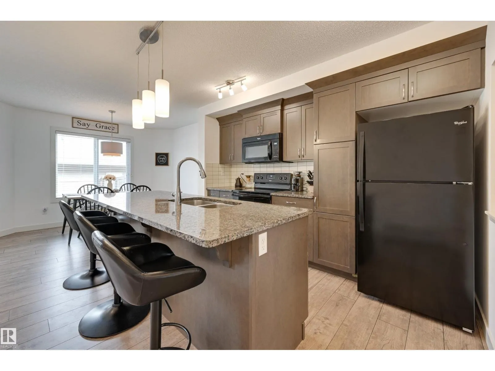 7343 EDGEMONT WY NW