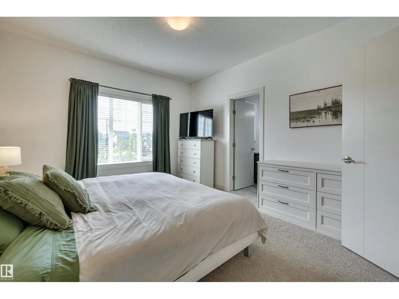 7343 EDGEMONT WY NW