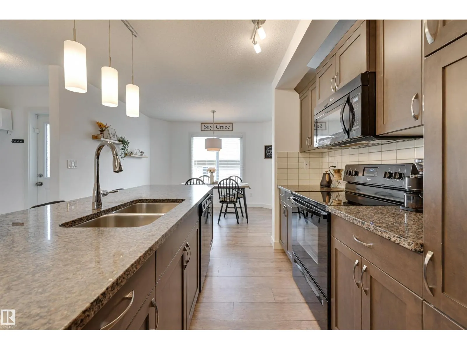 7343 EDGEMONT WY NW
