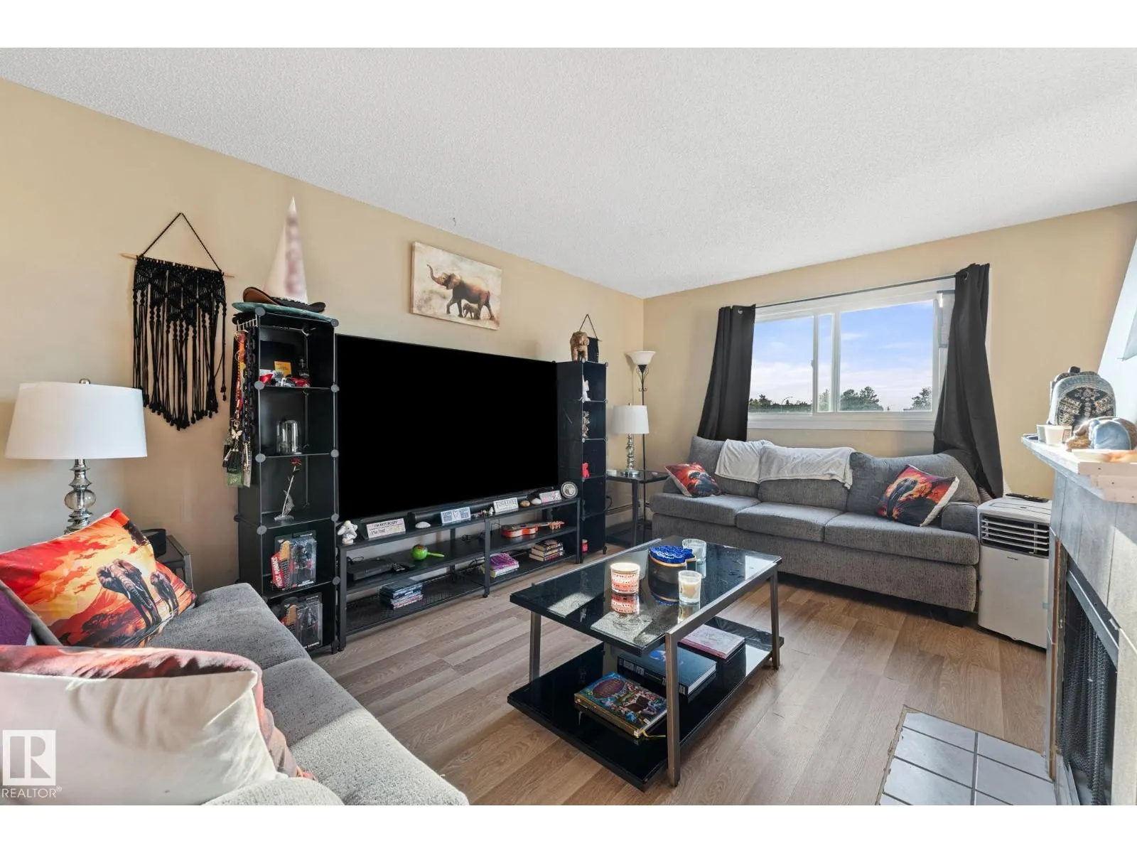 #202 2904 139 AV NW