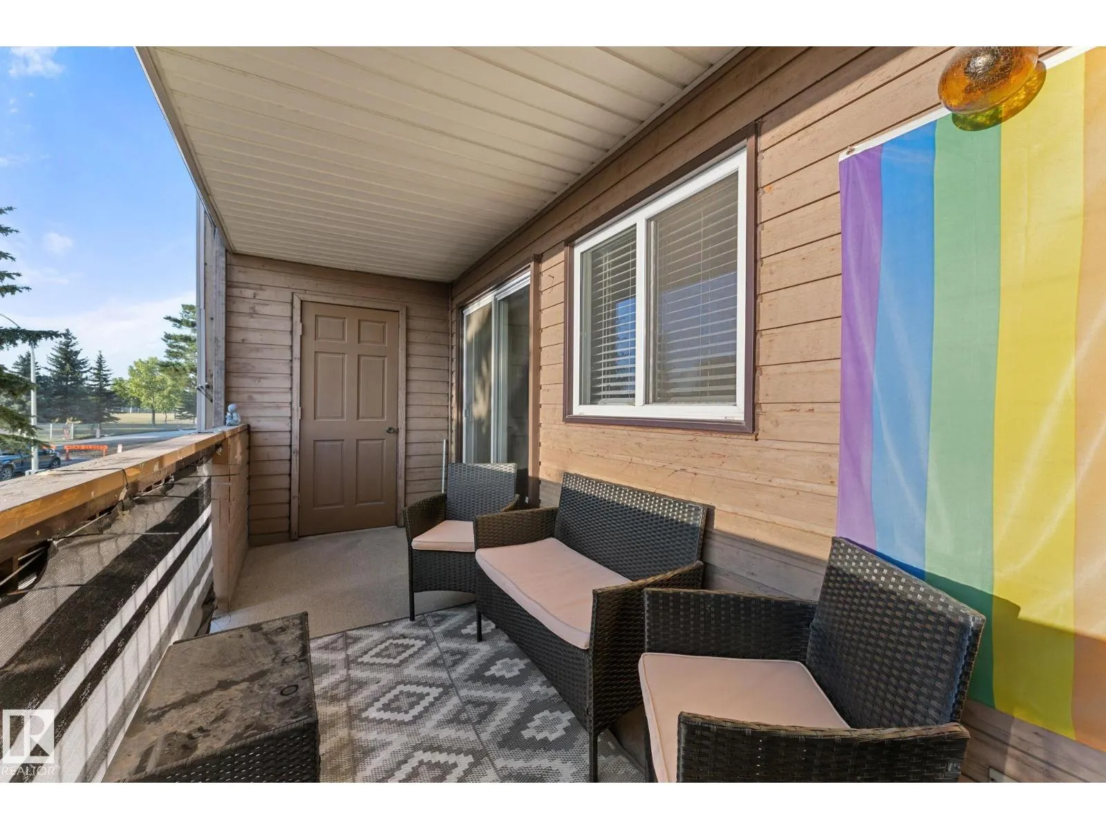 #202 2904 139 AV NW