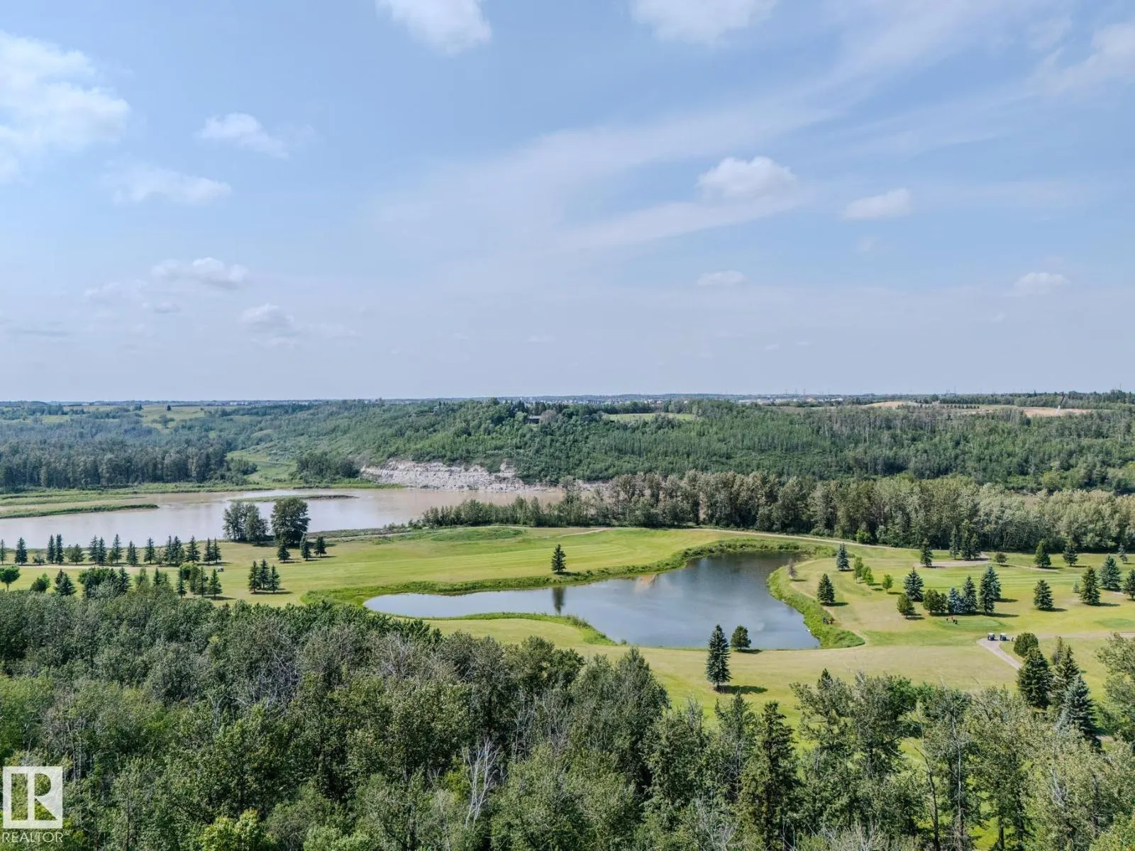 140 WINDERMERE DR NW