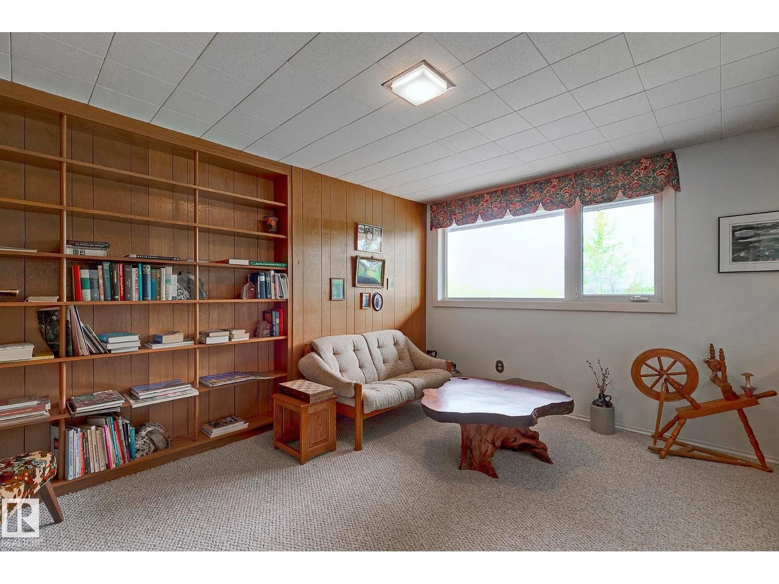 140 WINDERMERE DR NW