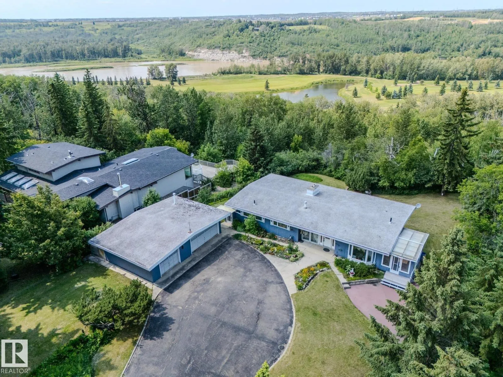 140 WINDERMERE DR NW