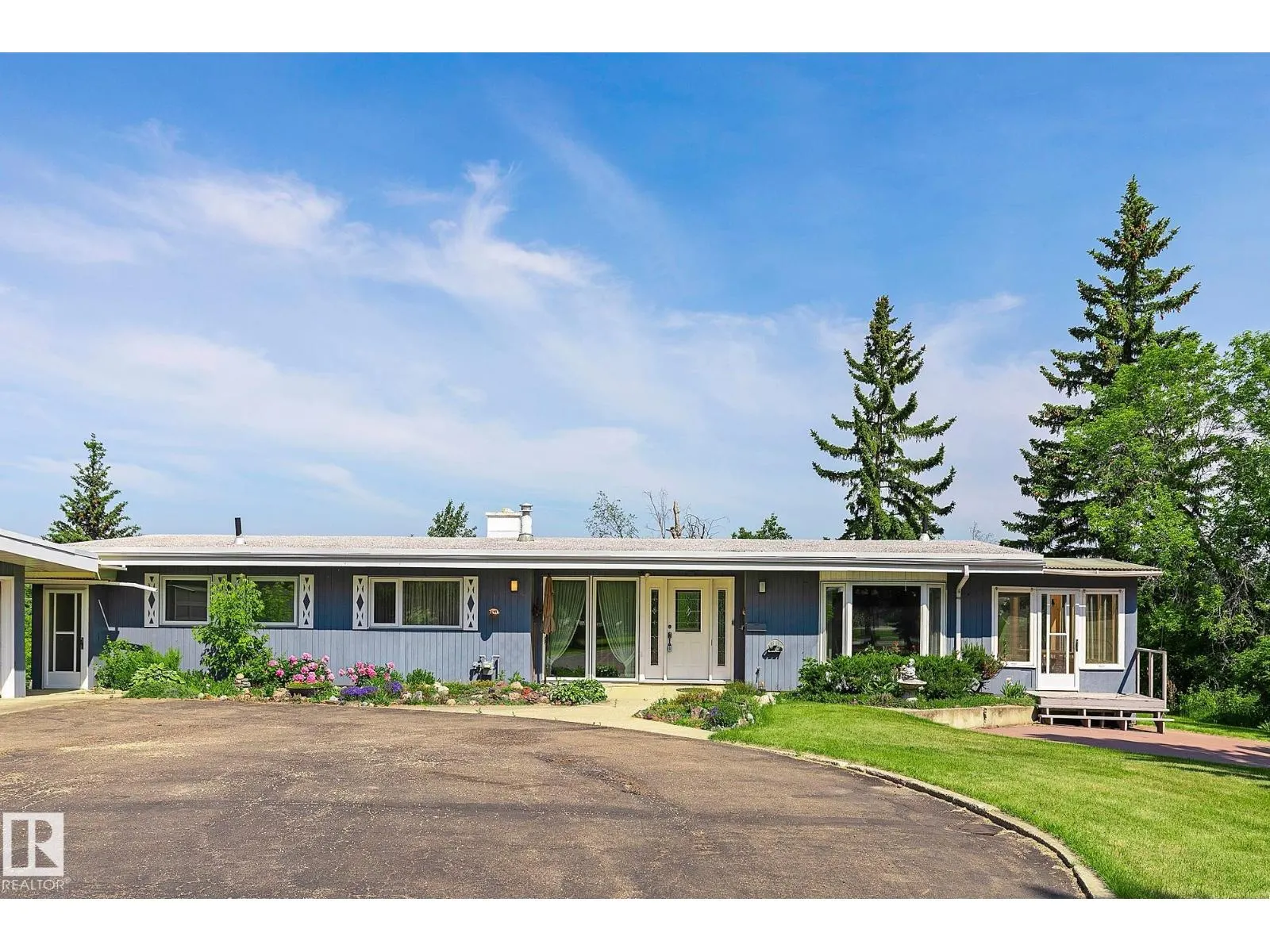 140 WINDERMERE DR NW