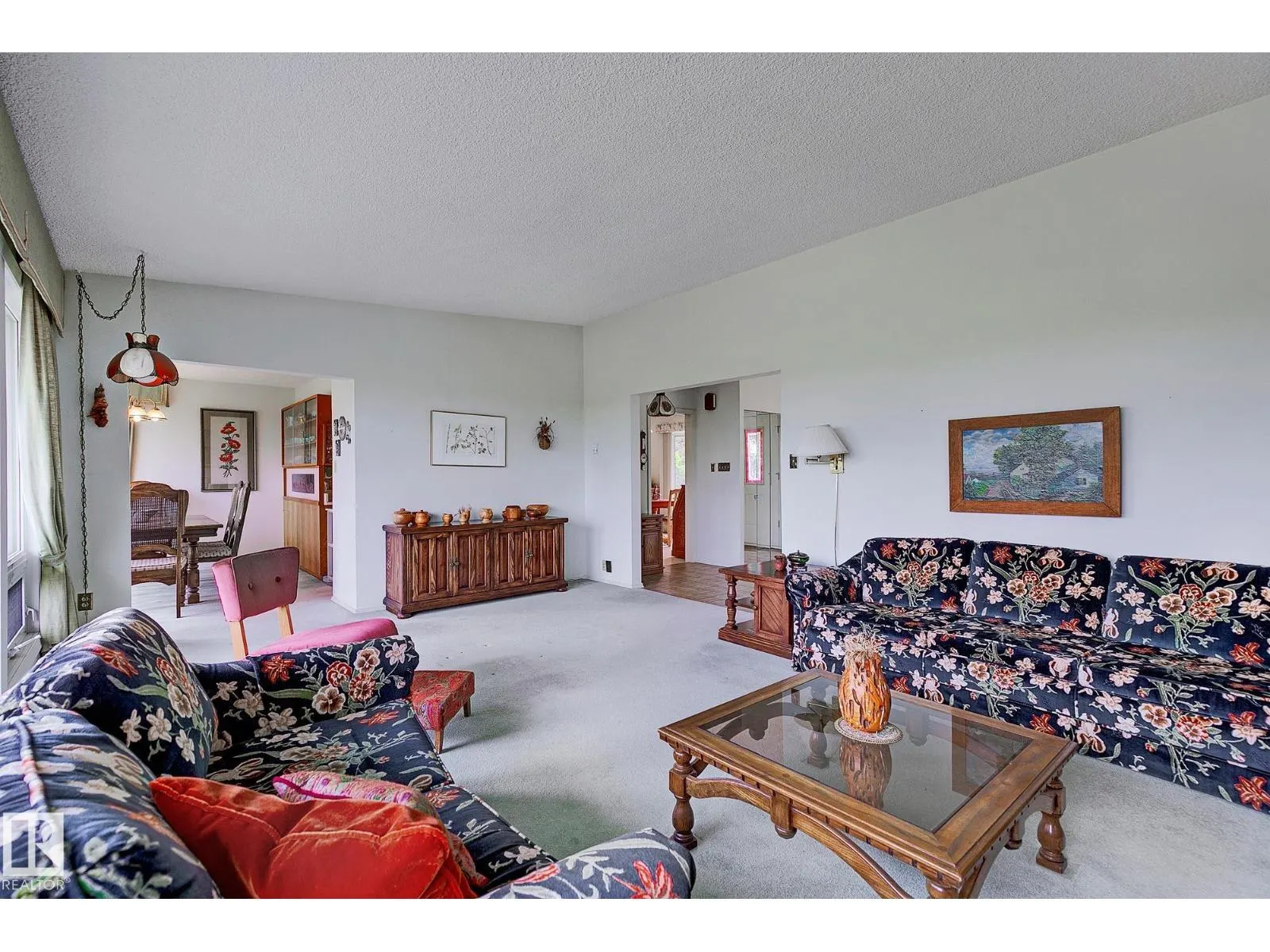 140 WINDERMERE DR NW