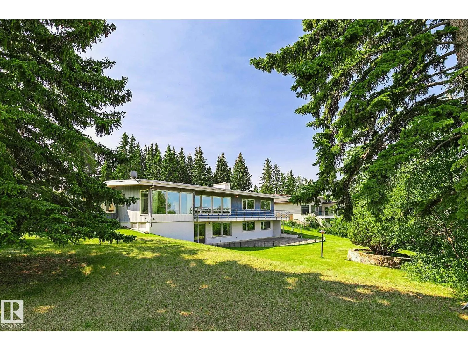 140 WINDERMERE DR NW