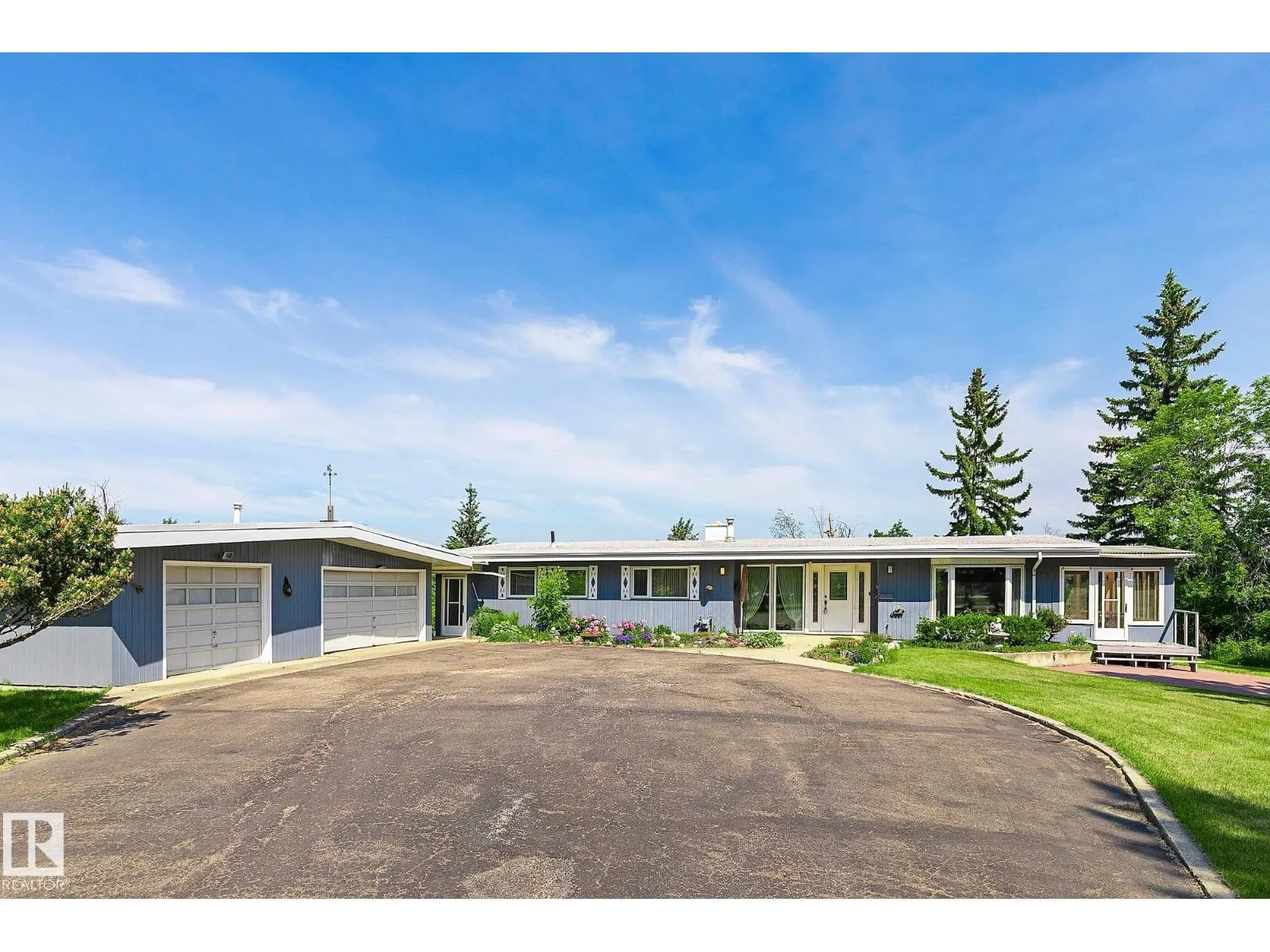 140 WINDERMERE DR NW