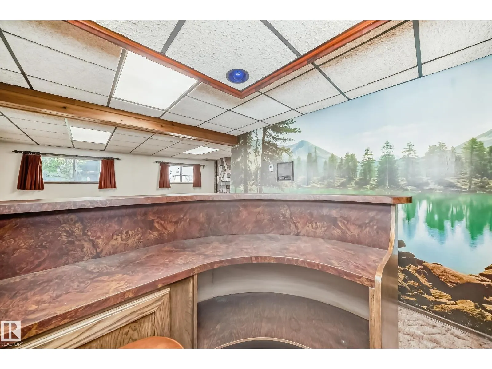 11211 79 ST NW