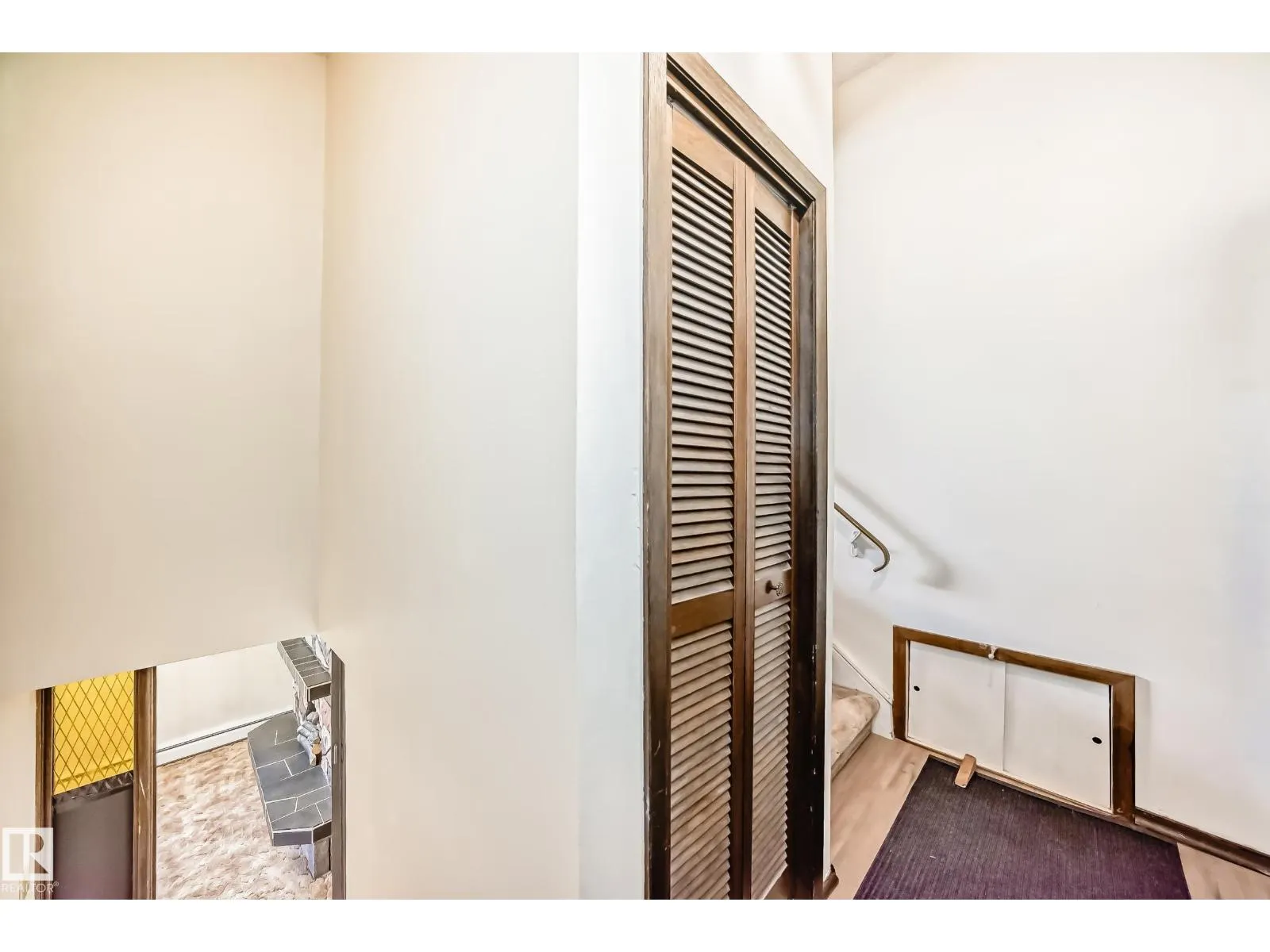 11211 79 ST NW