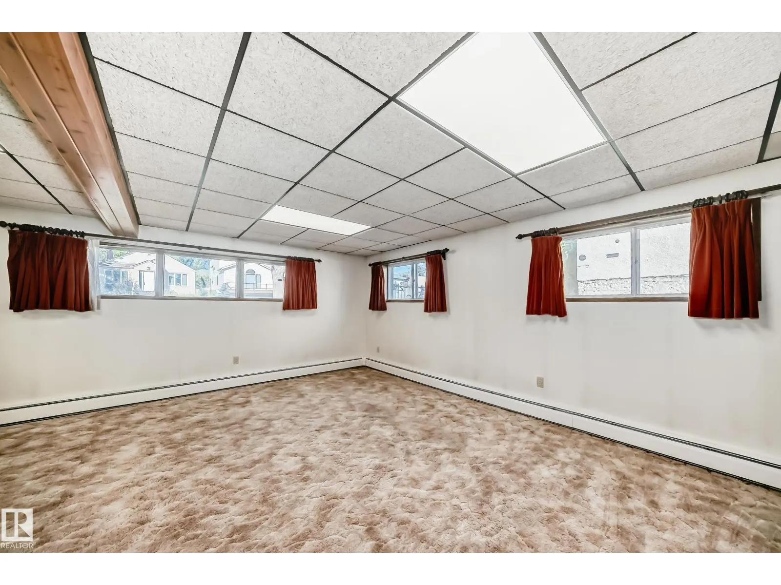 11211 79 ST NW