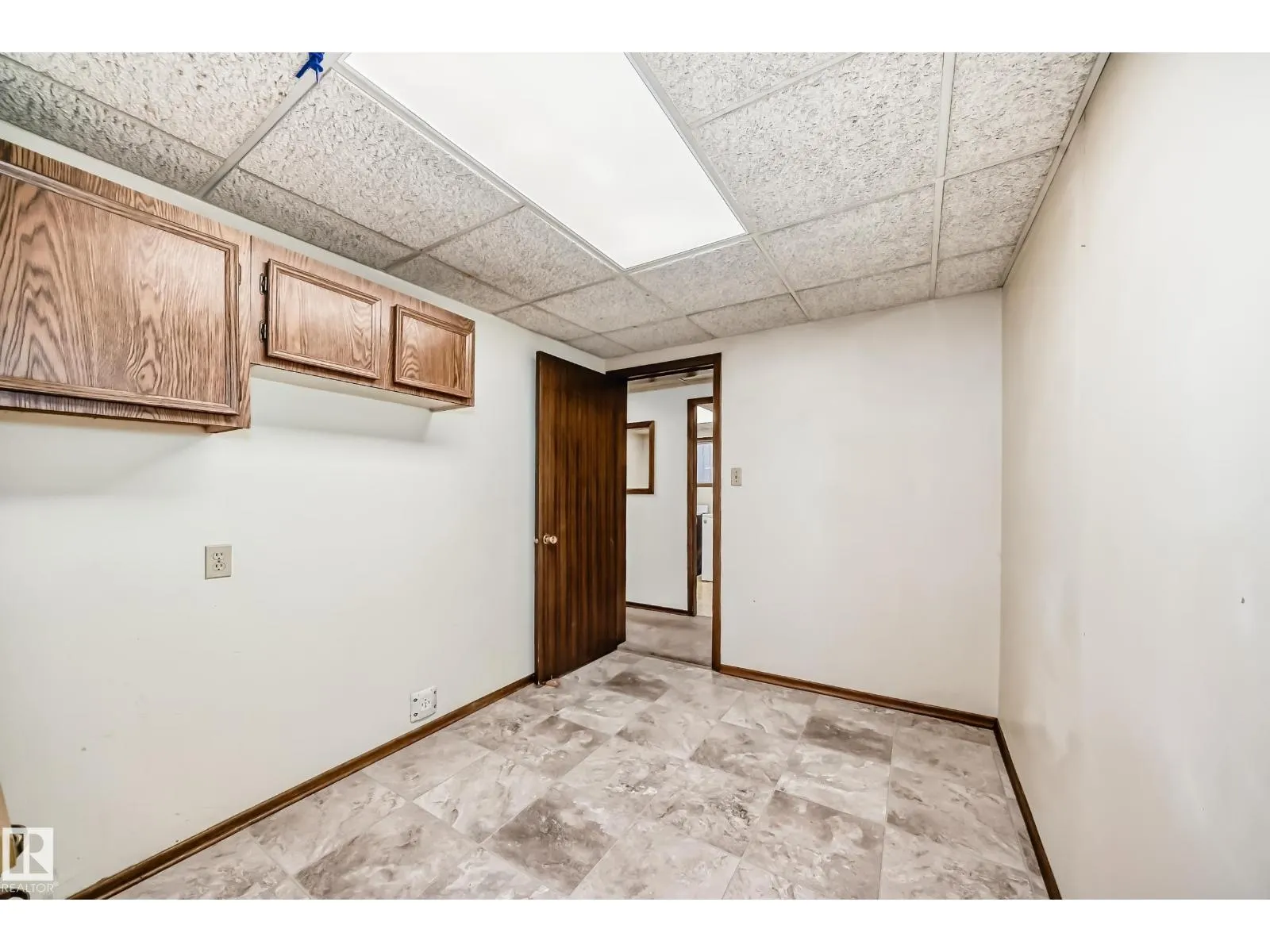 11211 79 ST NW