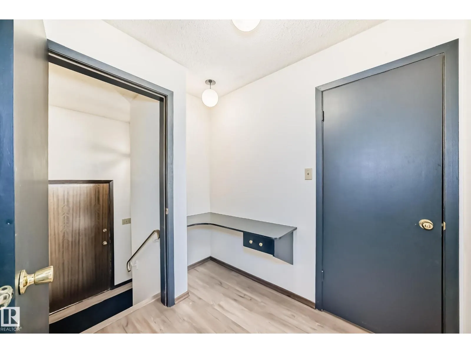 11211 79 ST NW