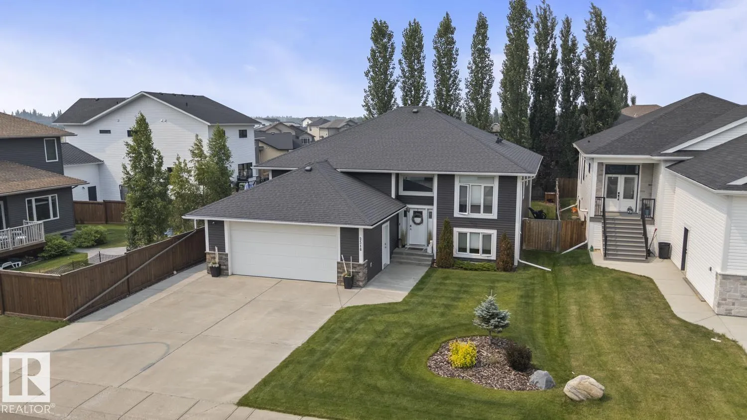 2518 Lockhart WY