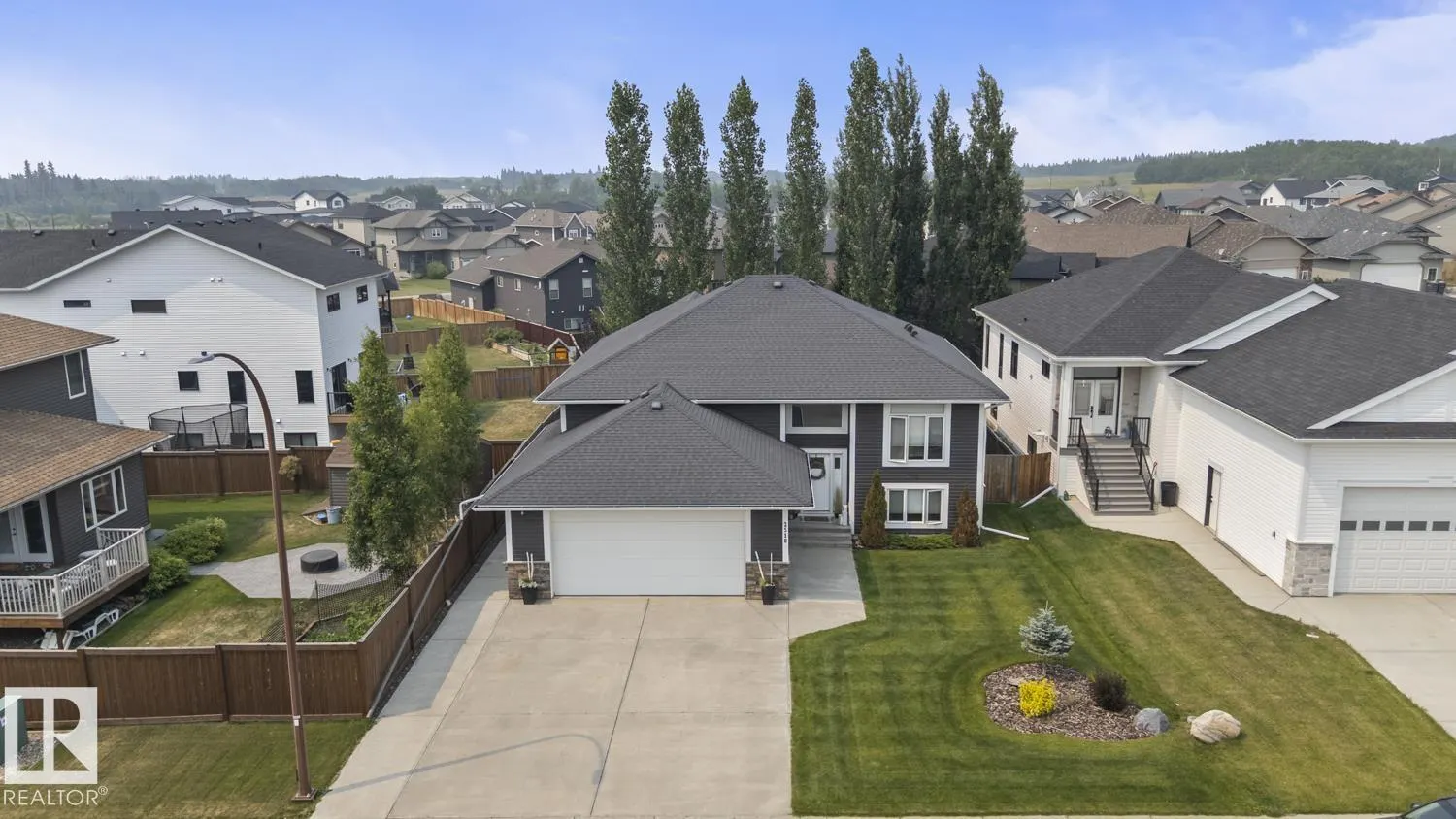 2518 Lockhart WY