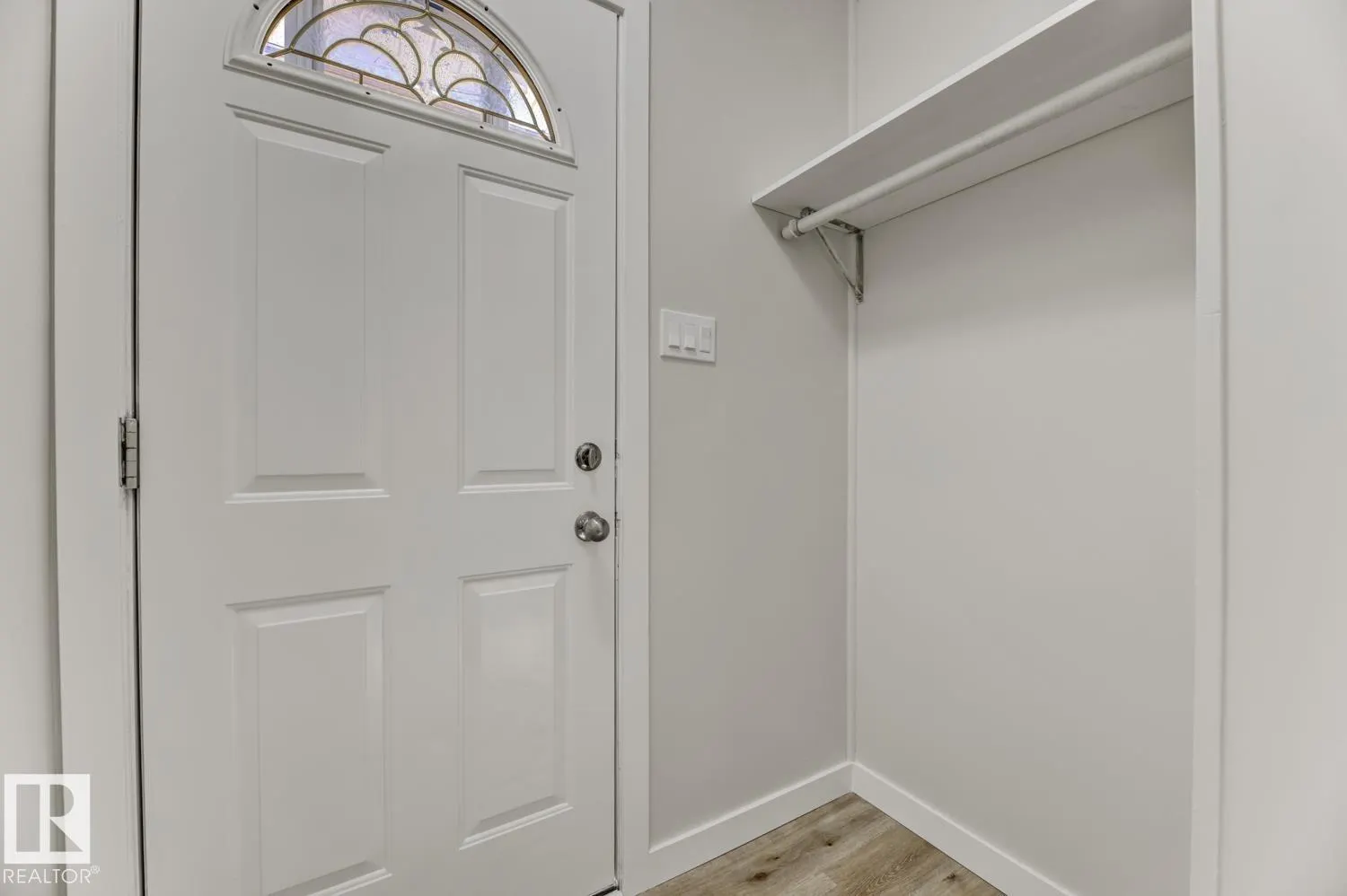 8308 133 AV NW