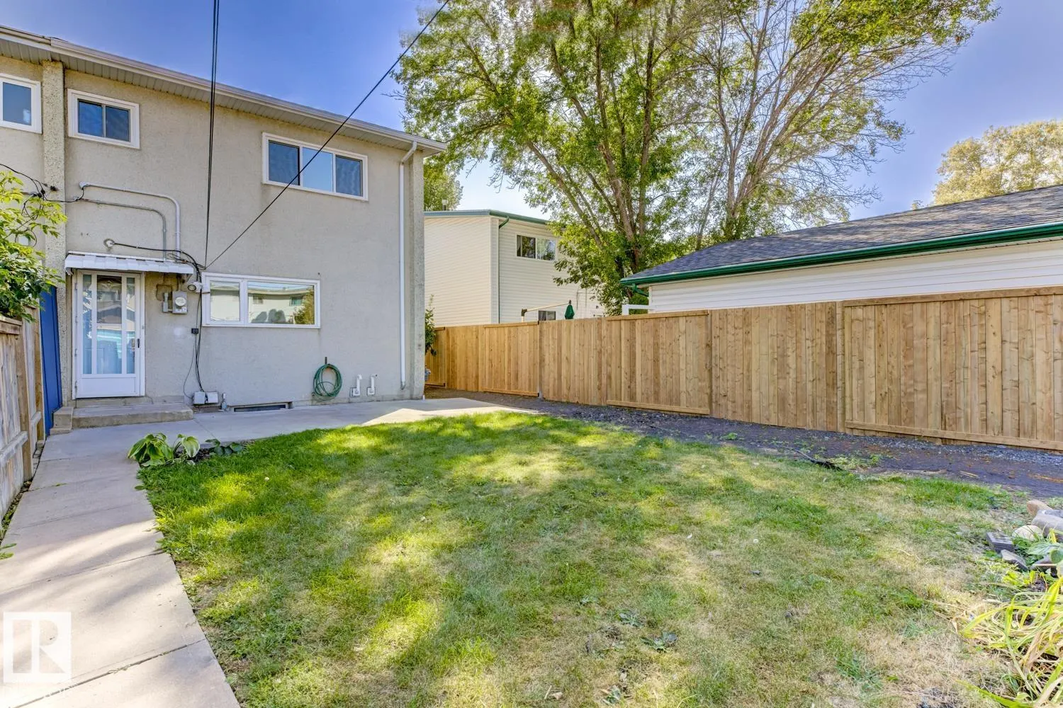 8308 133 AV NW