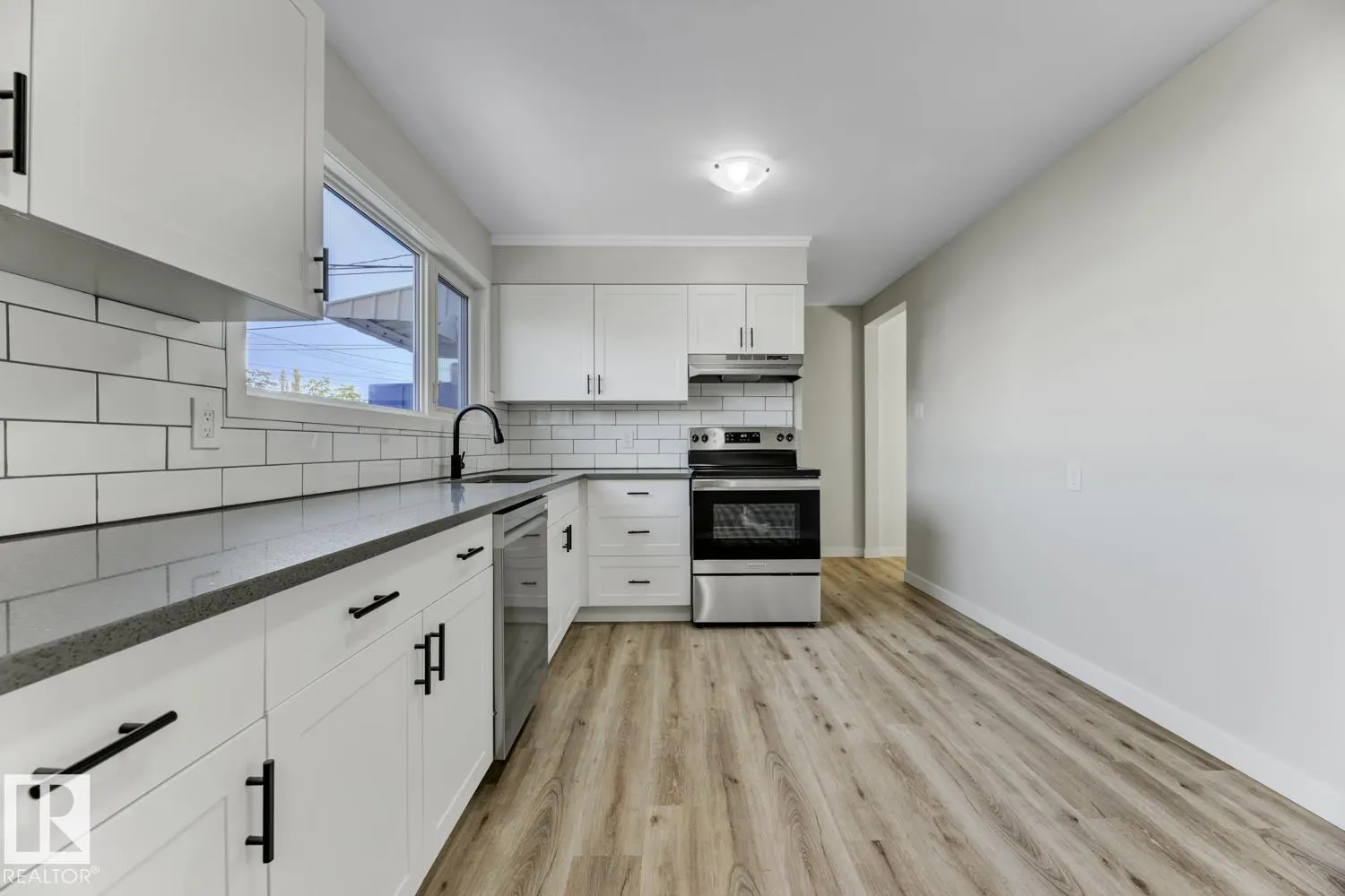 8308 133 AV NW