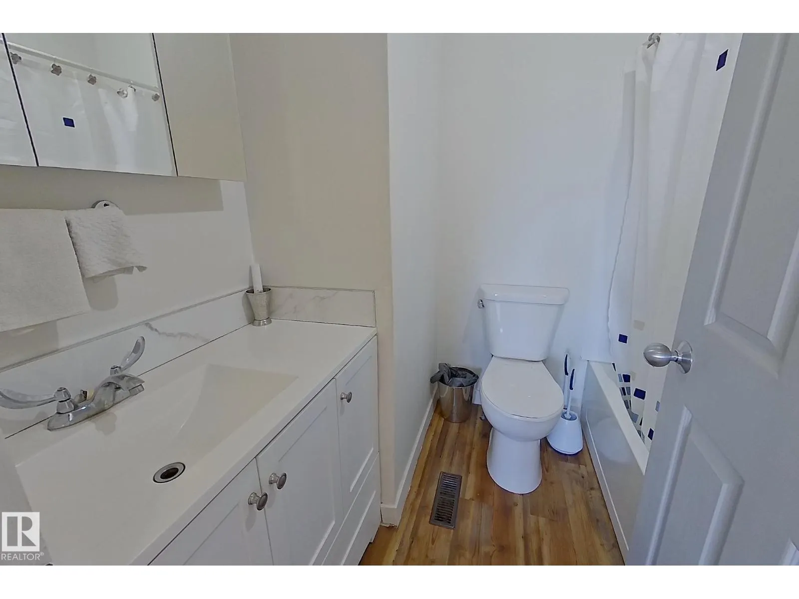 301 2nd Street