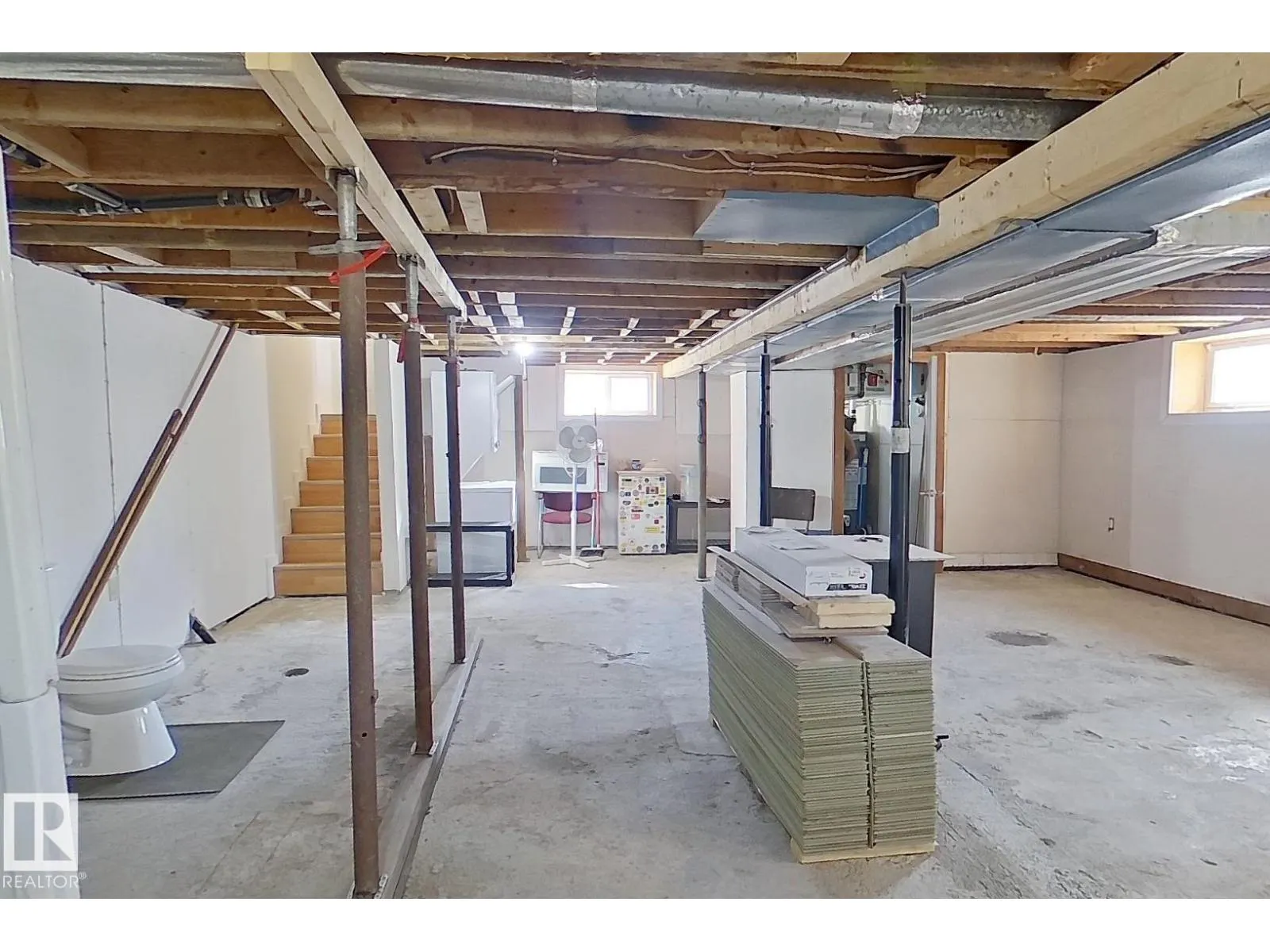 301 2nd Street