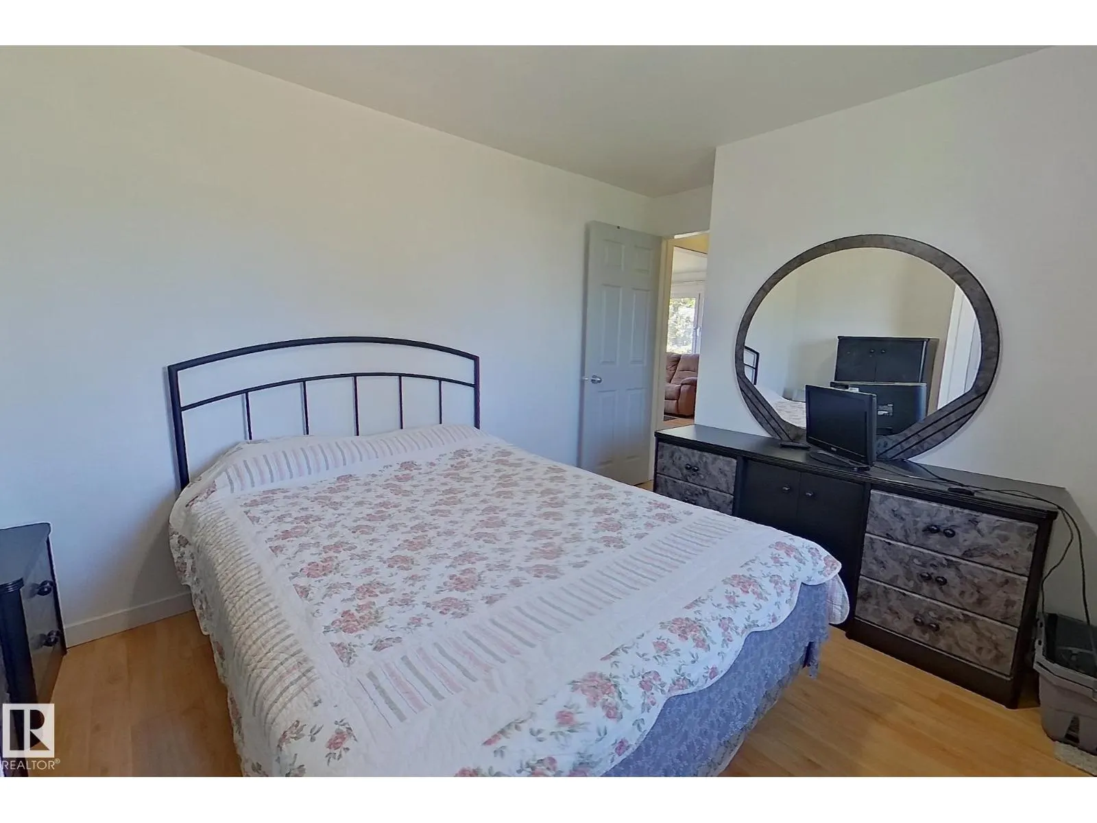 301 2nd Street