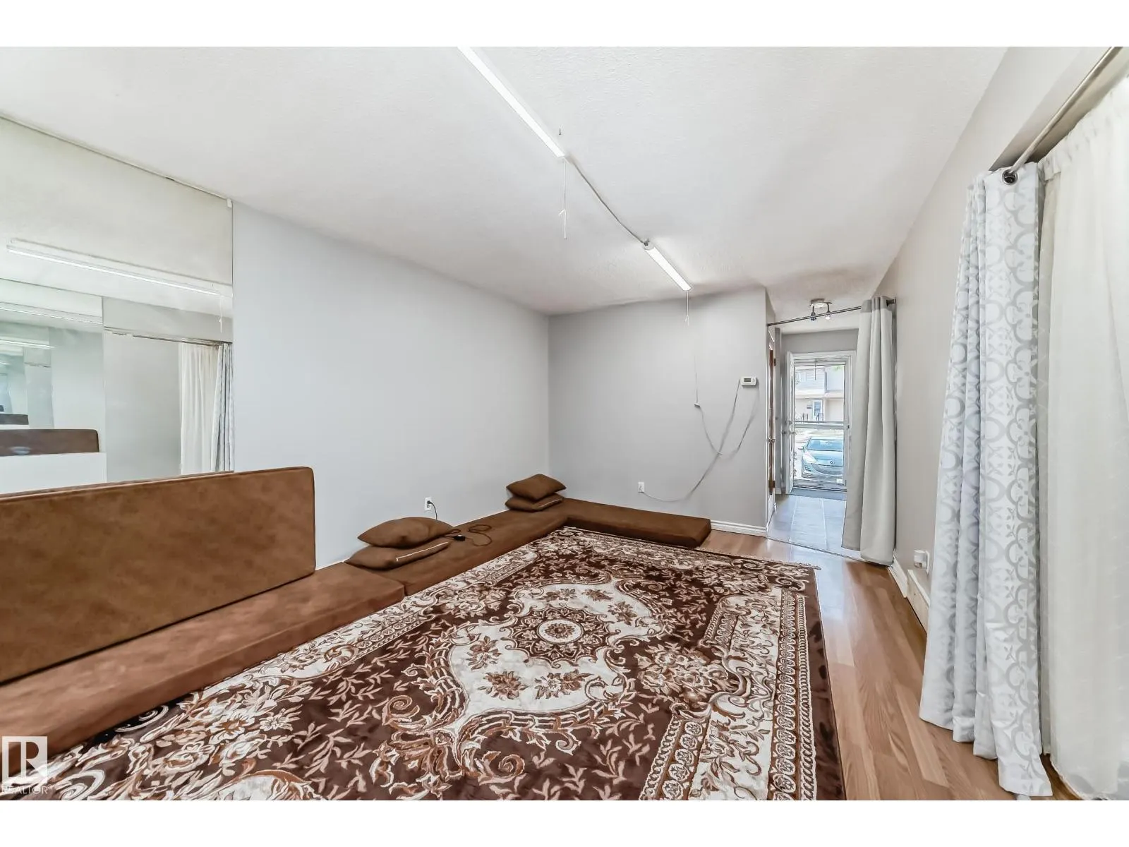 2343 139 AV NW
